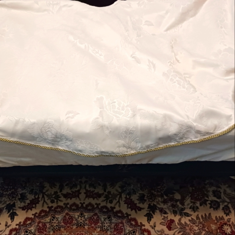 Christmas tree skirt
